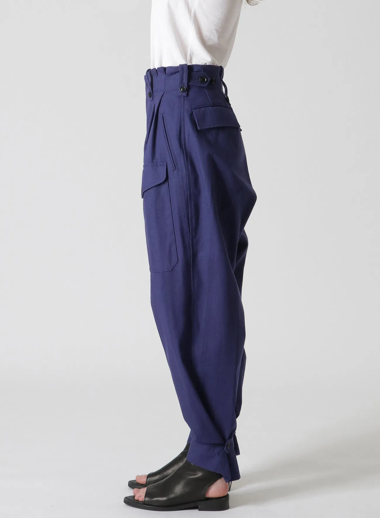 DOBBY CHINO PANTS WITH LEFT FLAP POCKET