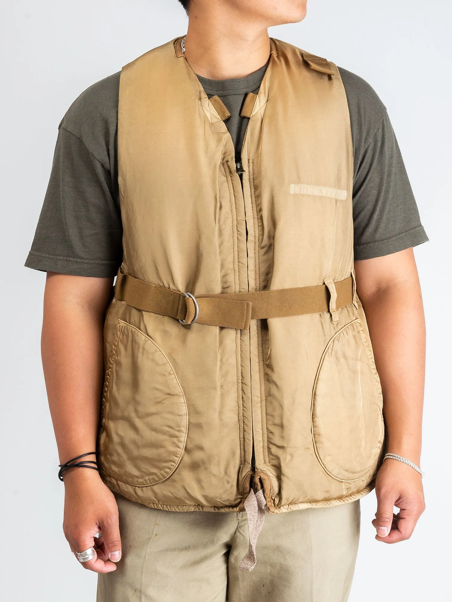 Harrier Down Vest in Khaki