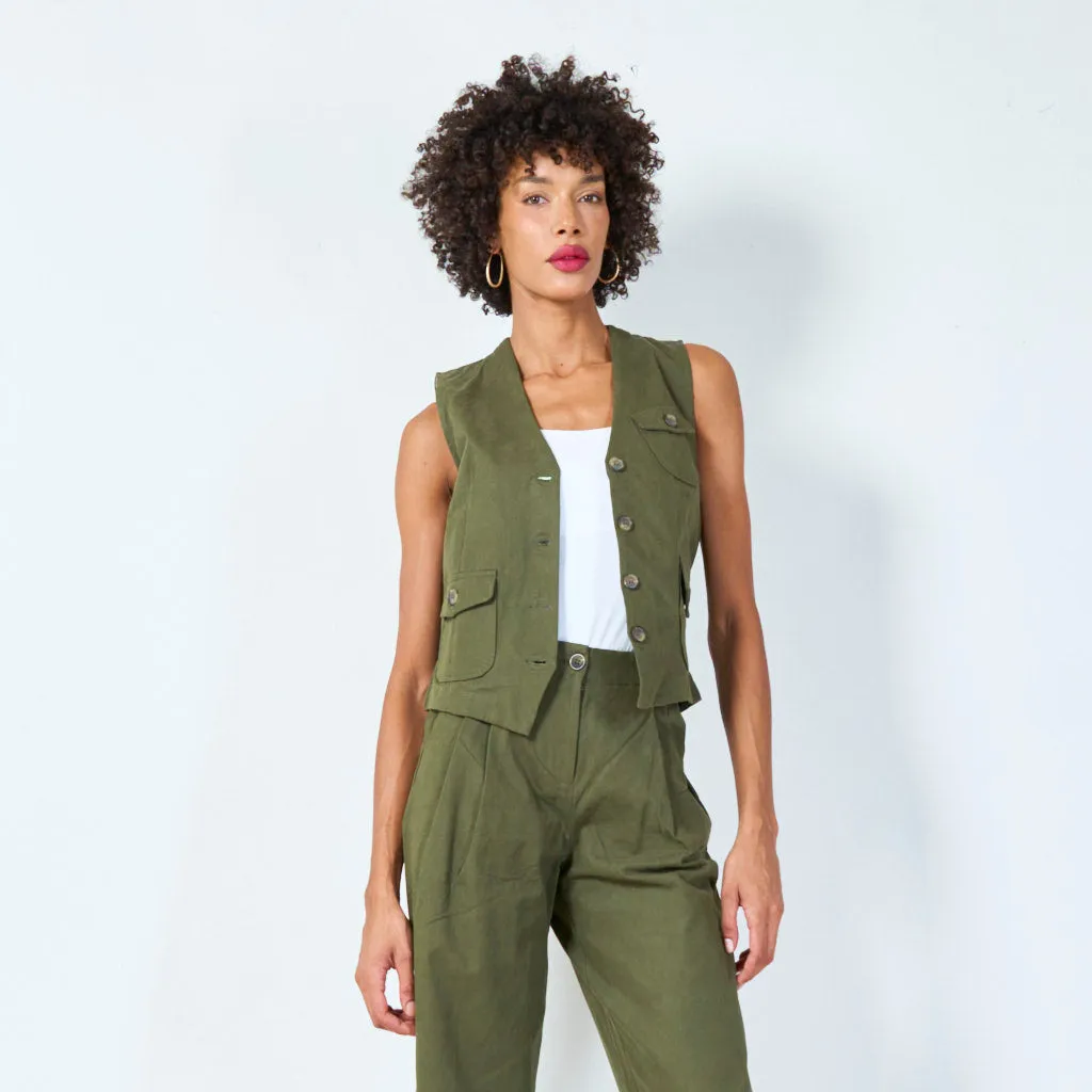 Utility vest with buttoned flap pockets wholesale